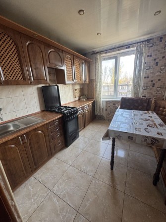 Продам 3-кімнатну квартиру на Дружбі(вул. Романа Рибалки) від власника - фото 1