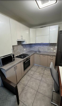 Вигідна ціна!Євро дрокімнатна квартира в центрі Ірпеня! Балкон, Лоджія - фото 1