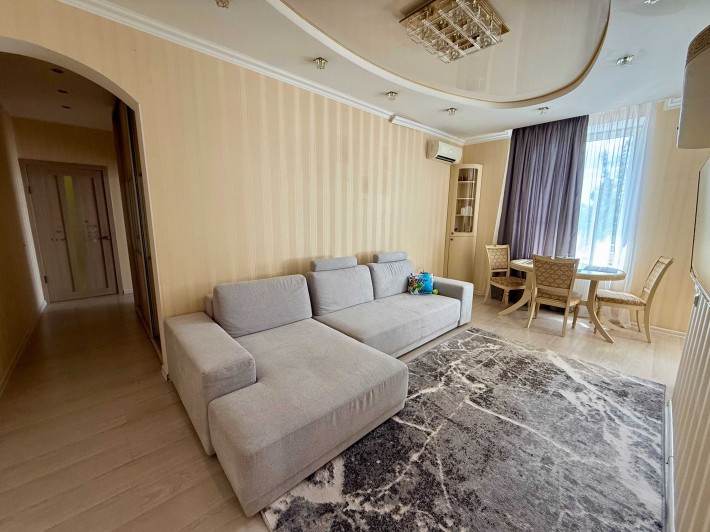 Мебльована 3-к квартира+гараж "Вол. Великого10" (Артем) "єВідновлення" - фото 1