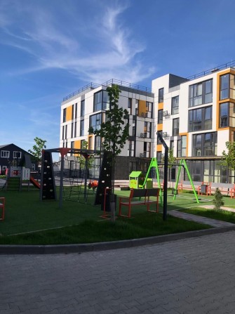 Продам 2 з кімнатну квартиру площею 64 м2 , будинок зданий - фото 1