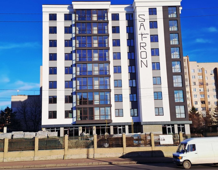 Продаж 2-кімнатної квартири в ЖК “Сафрон”, на вул. Карпенка-Карого - фото 1