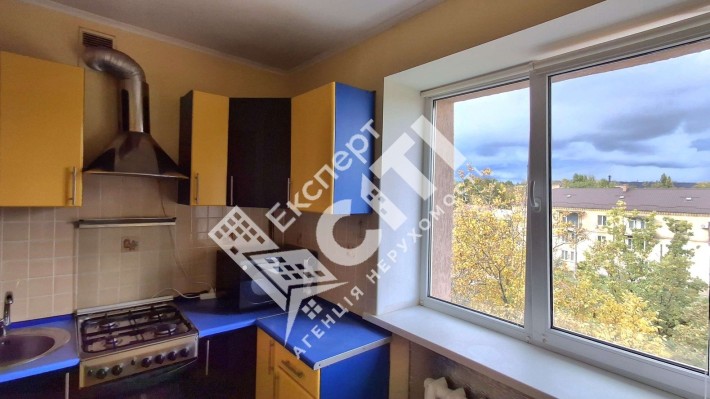 Ціна знижена.2-кімн, з меблями та технікою. "Чешка" - фото 1