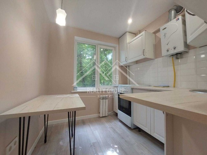 Продаж затишної 1к квартири з новим ремонтом у ЦМ р-ні - фото 1