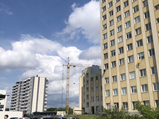 Продаж , квартира 2 кім., центр міста,99,4м.кв. Луцк