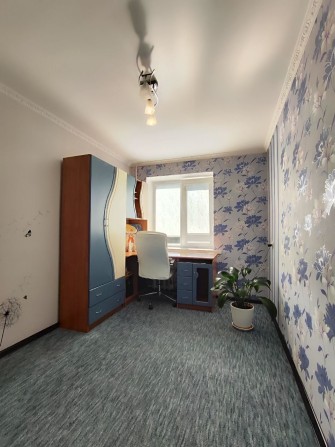 Комфортна трикімнатна квартира! - фото 1