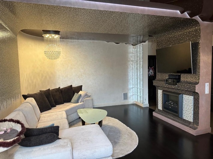 Продам 3 х кімнатну квартиру по вул. Кравчука - фото 1