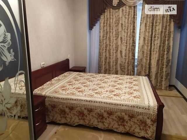 2 к квартира з косметисним ремонтом, 71 кв.м, цегла - фото 1