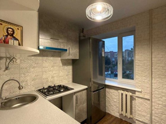 СВІЖЕНЬКА 1к квартира з ремонтом по кільцю в цегляному будинку Полтава