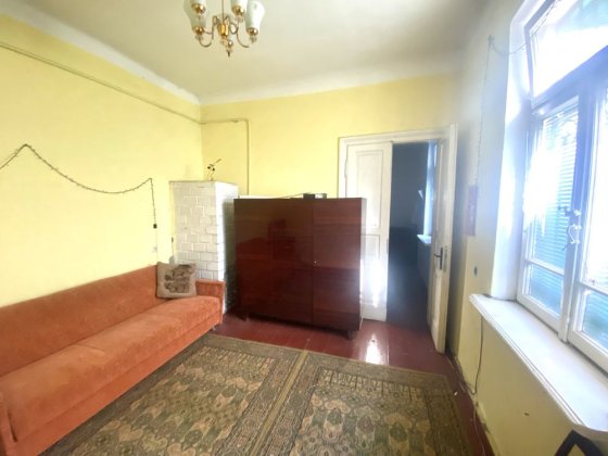 Продам 2 кімнатну квартиру в центрі міста, автономне опалення. Луцк