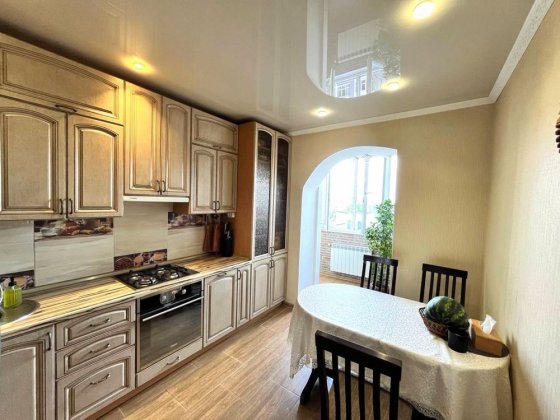 Двокімнатна квартира з ремоном в районі Центрального парку! Газ!Балкон Ирпень