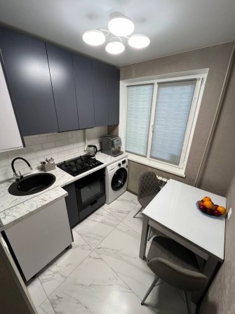 Продам 2-кім. квартира  Саксаганский р-н провулок Бульварний 14 - фото 1