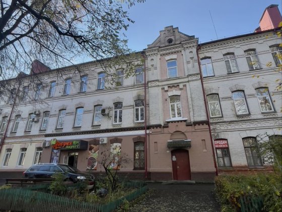 • Продам! 2-кімнатна квартира, вул.Соборна Ровно