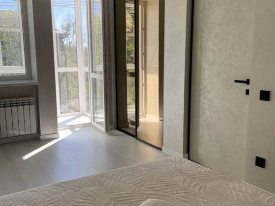 Продается 3х.ком.СТАЛИНКА,Евроремонт,ул.Соборности,Соцгород Кривой Рог