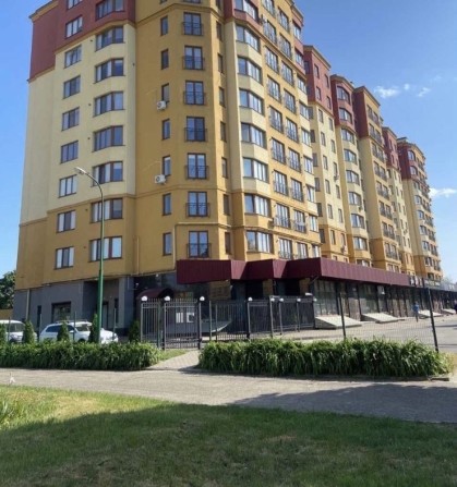 Трикімнатна квартира центр міста - фото 1