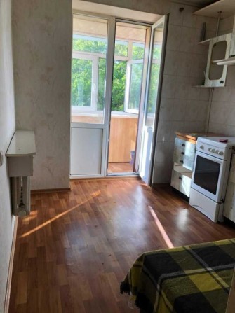 Однокімнатна в Центрі в цегляному будинку 40 кв/м І КОД 44406 - фото 1