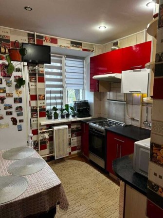 Продаж 2к кв. Космет. ремонт. 2/5 пов. зуп. Лялі Убийвовк №17648 - фото 1