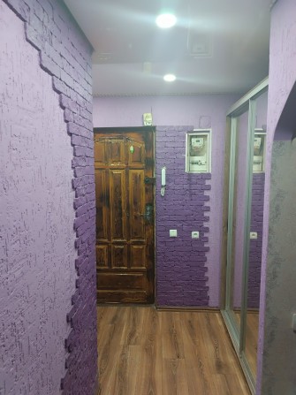 ТОРГ.  Хозяин .      Квартира заходи и живи - фото 1