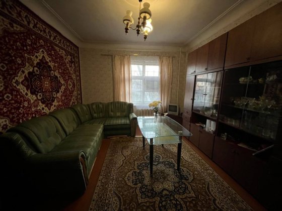 2-кімнатна Сталінка, Соцмісто, Вадима Гурова вулиця Кривой Рог