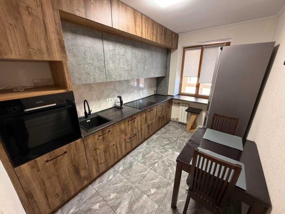 3х кімн. квартира в цегляному будинку з ремонтом! Не вимикають світло! Полтава