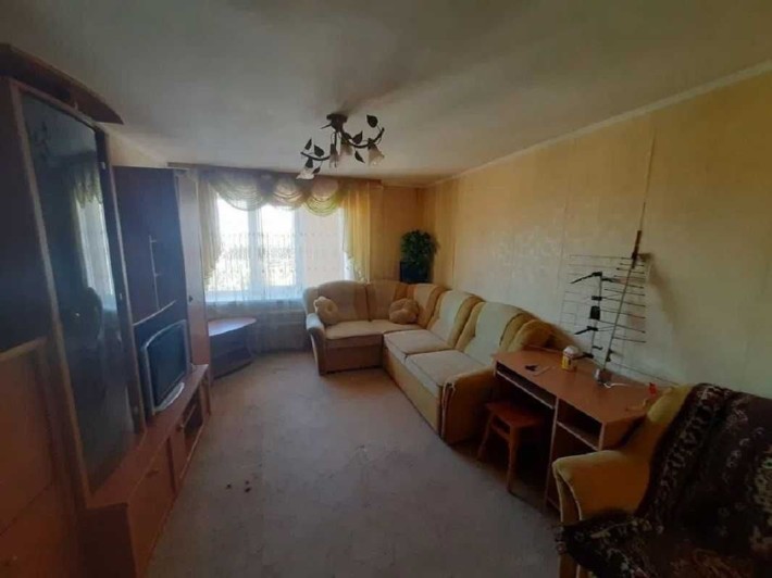 Бюджетна 1к квартира в цегляному будинку роглянемо є-відновлення - фото 1