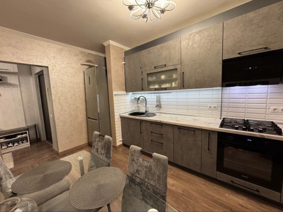 Трикімнатна квартира з розкішним ремонтом, ПІВНІЧНИЙ Ровно