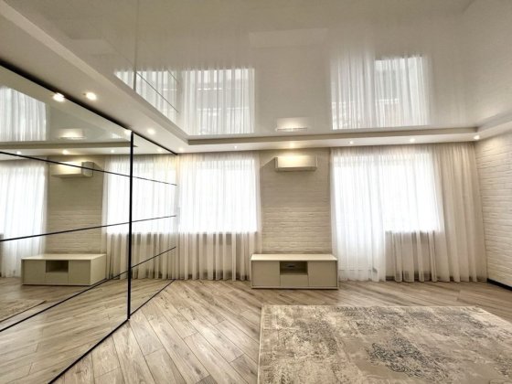 Продаж сучасної 3К квартири на Відінській!! Ровно