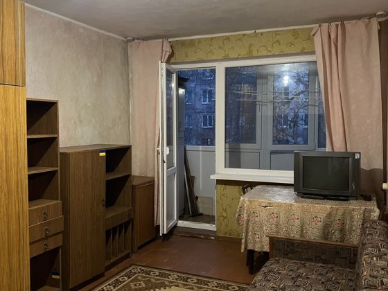 Продаж 129 кв, Ватутіна, роздільна,  в середині 2/5 Федора Караманиць Кривой Рог