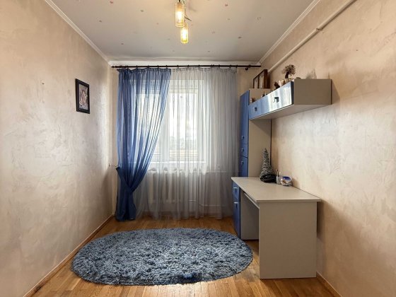 Продам 3-кімнатну квартиру в районі 13-ї школи Луцк