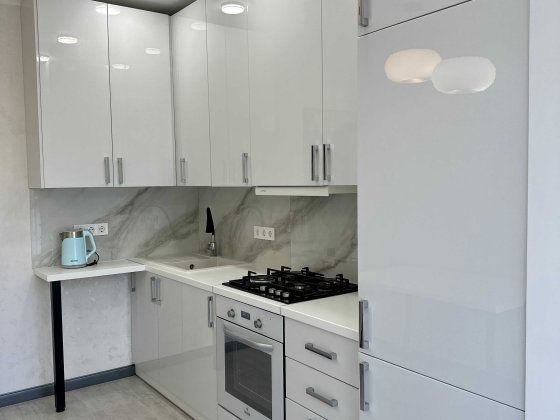 БЕЗ КОМІСІЇ, продам охайну квартиру з якісним ремонтом, Ірпінь Ирпень