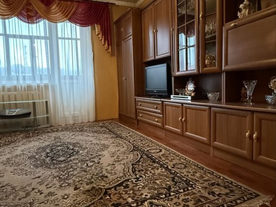 Поділ 3 кімнатна Цегла Можливо під програму Полтава