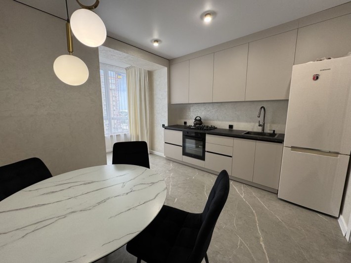 Двокімнатна квартира з новим ремонтом - фото 1