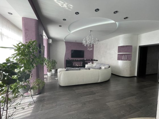 Продам квартиру 162 м.кв, ул.Героев Крут Суми