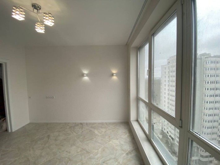 Квартира з новим ремонтом в топовому ЖК - фото 1