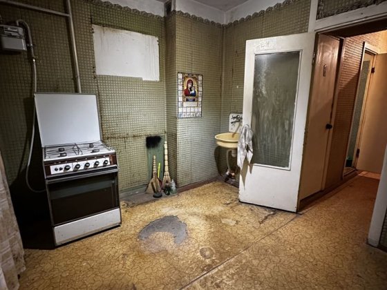 Продам 1-кімнатну квартиру на Мотелі ( Під ремонт ) Полтава