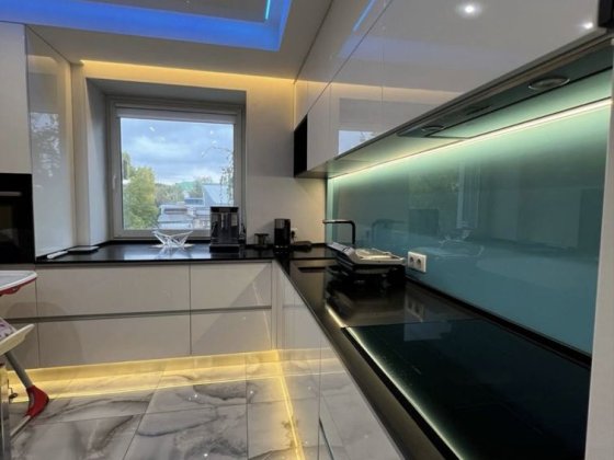 Продажа квартиры, центр-ЦУМ. Полтава