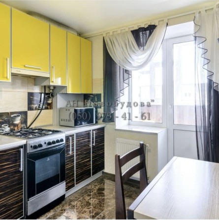 2х кімнатна з а/о. Кондратьєва. Середній поверх - фото 1