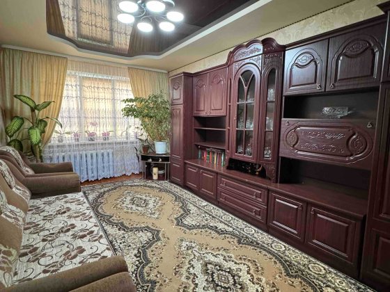 Продаж 3 кімнатної квартири в районі Північного Ровно