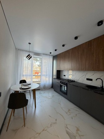 Стильна квартира в Ірпені - фото 1