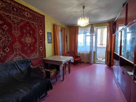 4- кімн пр. Миру, Центр. Зупинка Гараж, Варус. Документи готові. Кривой Рог