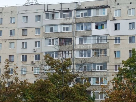 Продаж гарноі 1к на Лушпи на 2-му поверсі! Суми