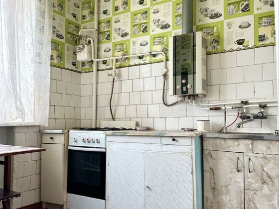 3-х сталинка КРЭС, 3/4, все разд, кухня- 9 Кривой Рог