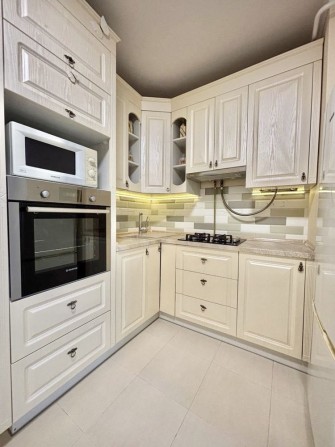 ГАЗОВЕ ОПАЛЕННЯ! Квартира з ремонтом та меблями! Ірпінь - фото 1