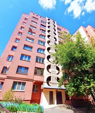 Трикімнатна квартира на Північному - фото 1