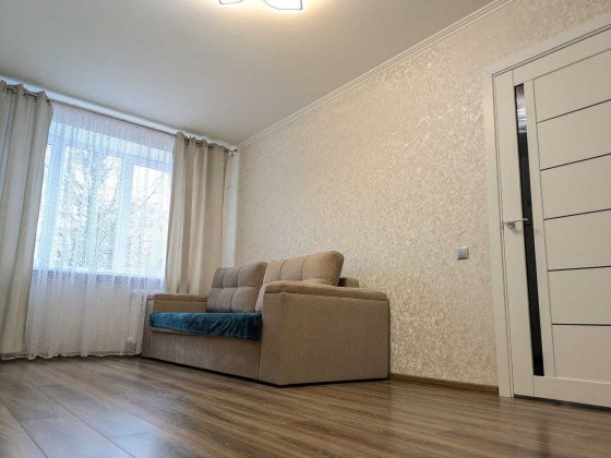 Продаж 2 кім. квартири з ремонтом в цегляному будинку м-н Ювілейний Рівне