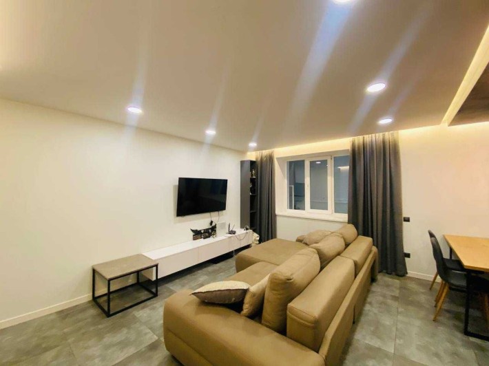 Продаж сучасної 3 кімн. квартири по вул. Наливайка - фото 1