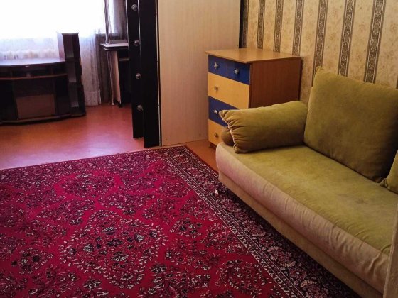 Квартира 1-к , Січеславська 43 , район КРЕСа Кривой Рог