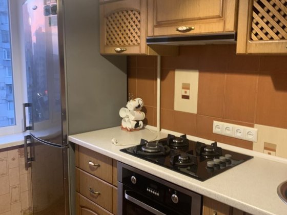 Продам 2 комнатную квартиру на Садах 2 Полтава