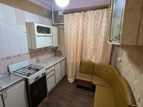 Терміново продам 3-х ком Сталінку на Крессі Кривий Ріг