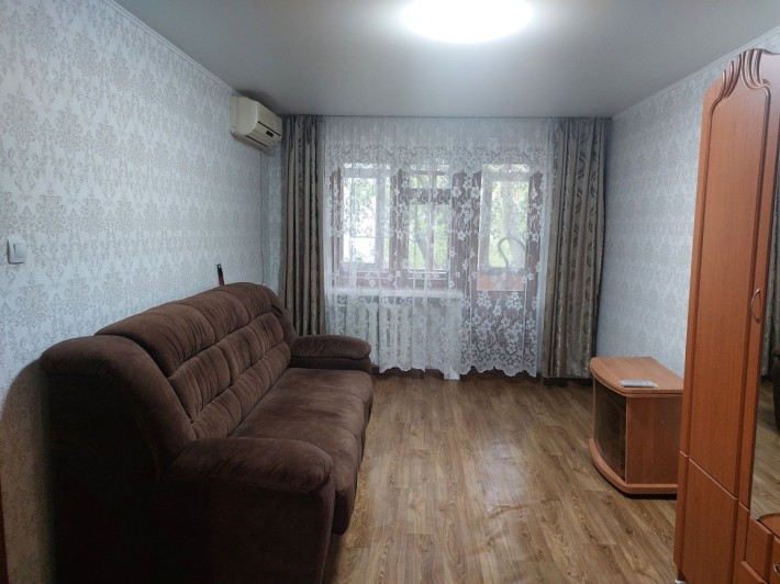 Продам 2 кімнатну квартиру в центрі - фото 1