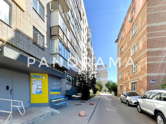 Затишна 2-кімнатна квартира у центрі! Меблі та техніка! Є-відновлення! Суми